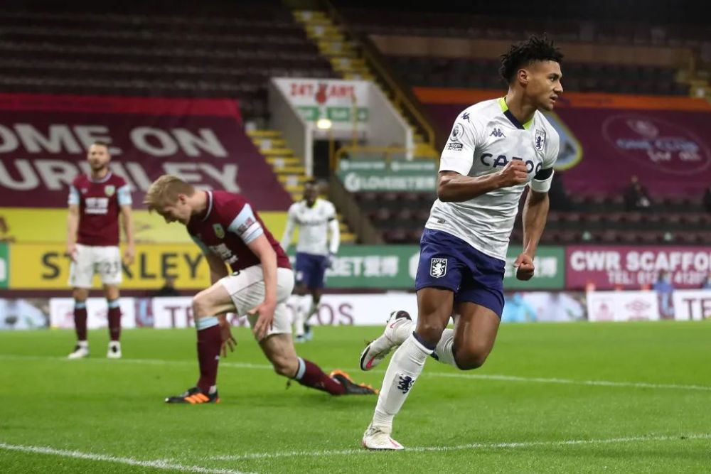  昂热进攻多点开花，客场四球横扫副班长第戎